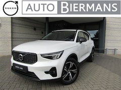 Volvo XC40 - B3 163pk Mild Hybrid Aut Plus Dark | Harm.Kard.| Elektr. stoelen | Trekh. | Noodres.wiel