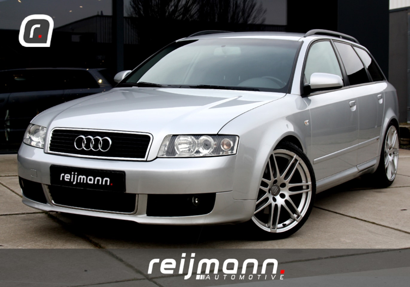 Audi A4 Avant - 2.4 V6 MT 2 x S-Line | 19" RS4 | Stoelverwarming | Trekhaak - AutoWereld.nl