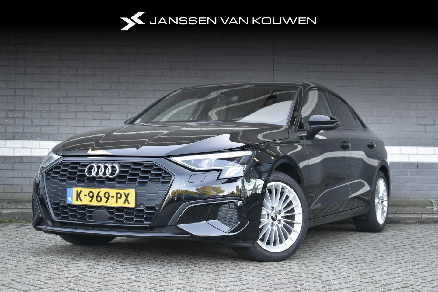 Audi A3 Limousine - 30 TFSI Business edition / Bang & Olufsen / Sfeerverlichting / Carplay / Automaat - AutoWereld.nl