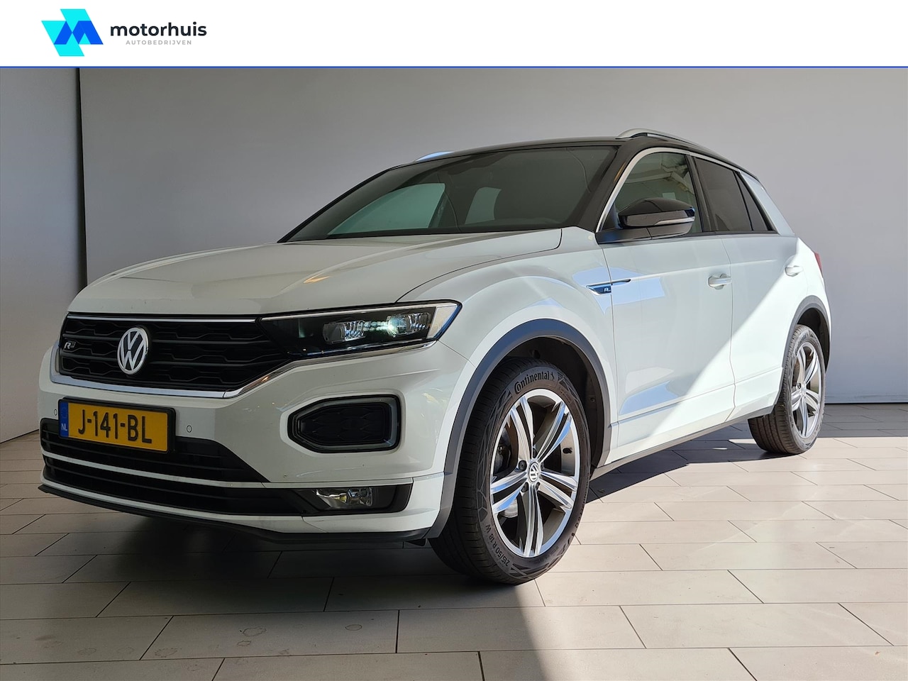 Volkswagen T-Roc - 1.5 TSI 150pk 7-DSG T-Roc Sport R-line AUTOMAAT VITRUAL LED LMV CAMERA - AutoWereld.nl