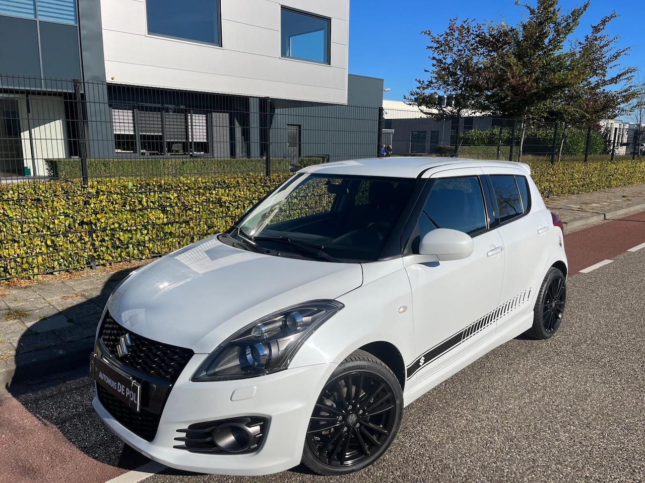 Suzuki Swift - 1.6 Sport 5-drs Cruise-control - AutoWereld.nl