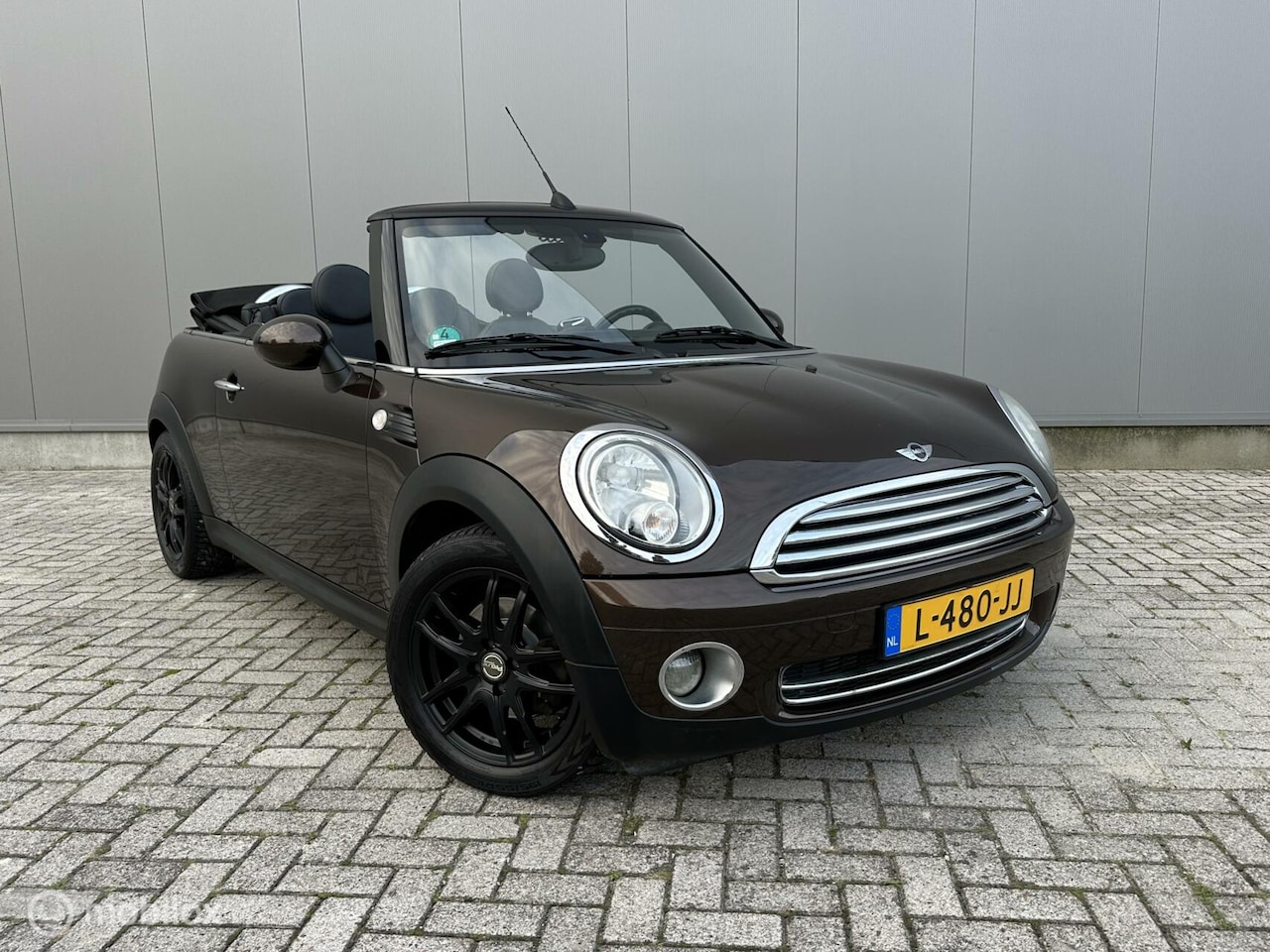 MINI Cabrio - 1.6 Cooper Chili | Hot Chocolate | Veel opties! - AutoWereld.nl