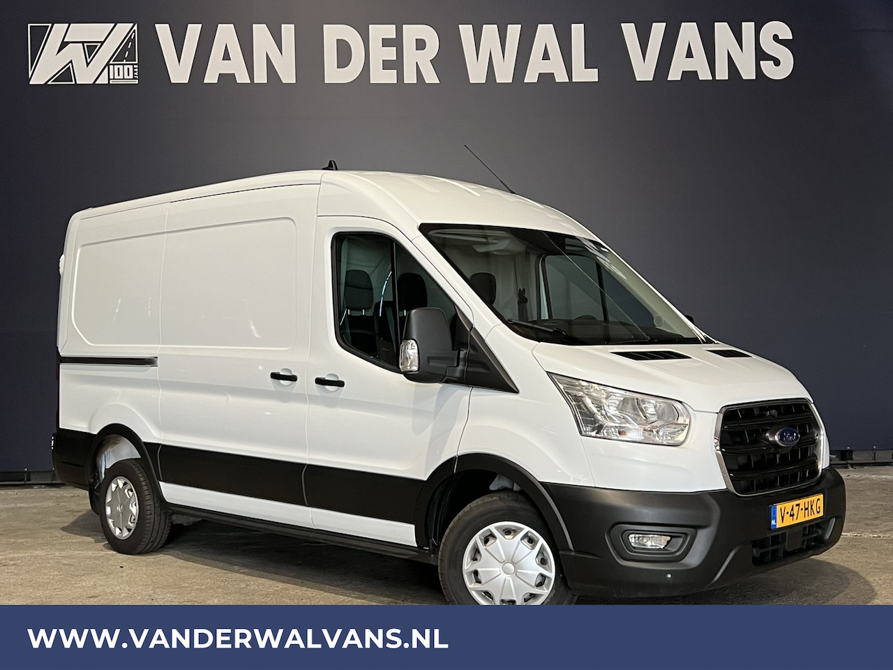 Ford Transit - 2.0 TDCI L2H2 Euro6 Airco | Camera | LED | Cruisecontrol | Parkeersensoren, Bijrijdersbank - AutoWereld.nl