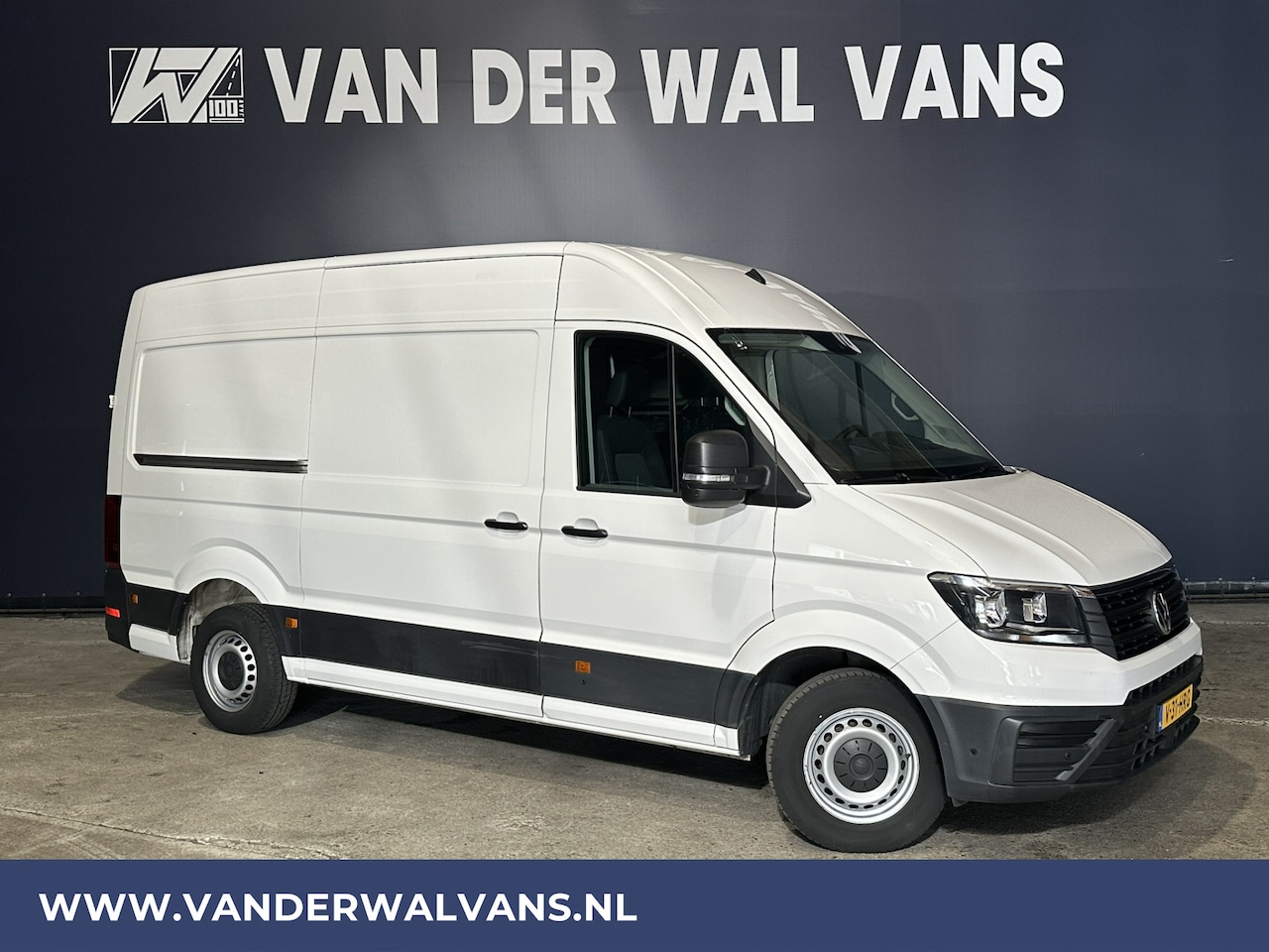 Volkswagen Crafter - 2.0 TDI 141pk L3H3 L2H2 Euro6 Airco | Camera | Navigatie | Apple Carplay Android Auto, Par - AutoWereld.nl