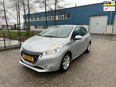 Peugeot 208 - 1.2 VTi Active PANO NAVI Airco 89.000 KM APK