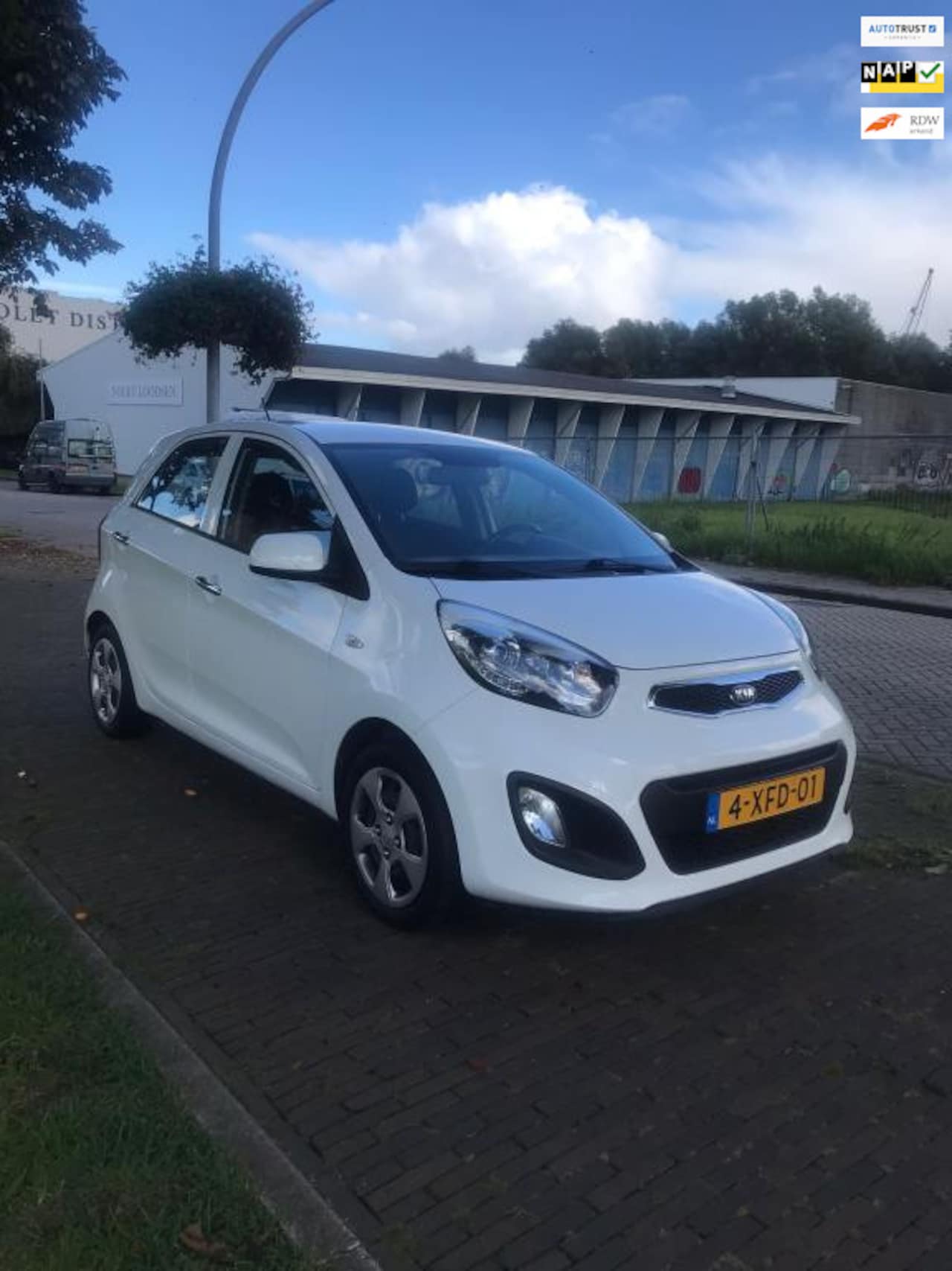 Kia Picanto - 1.0 CVVT BusinessLine 1.0 CVVT BusinessLine - AutoWereld.nl