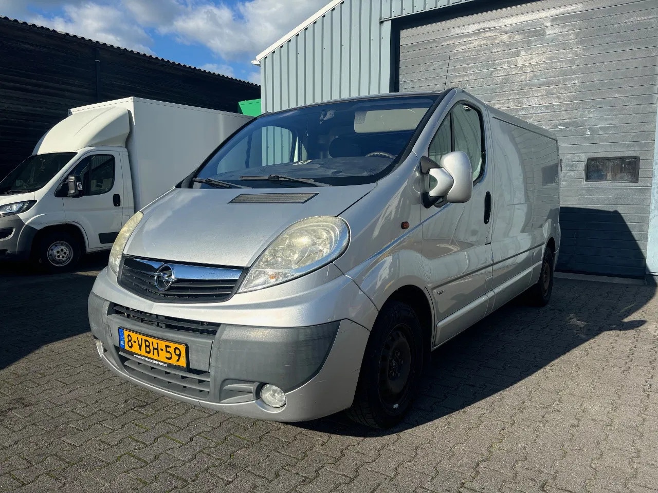 Opel Vivaro - 2.5 CDTI L2 H1 Airco Cruisecontrol - AutoWereld.nl