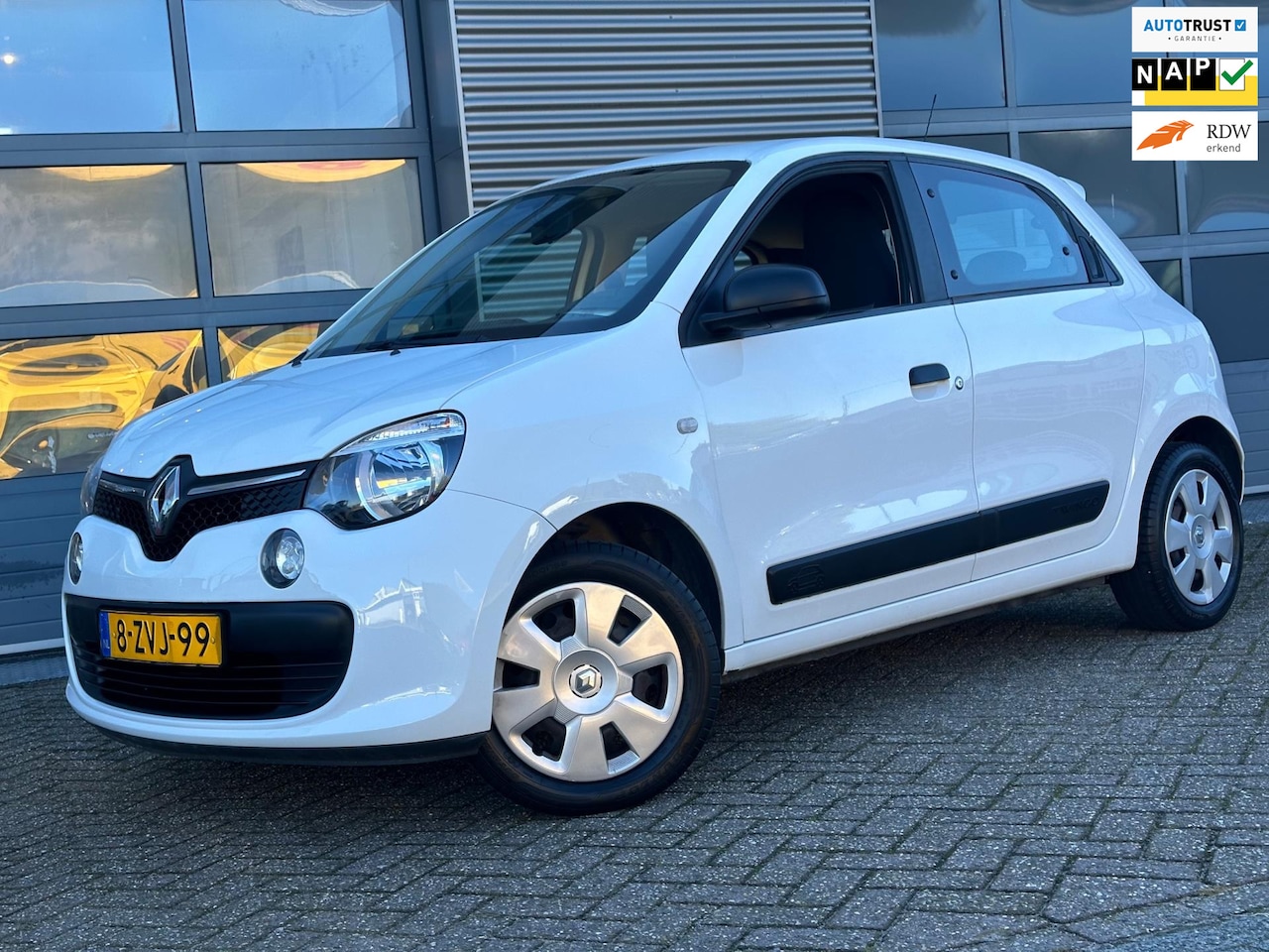 Renault Twingo - 1.0 SCe Authentique | CRUISECR | Airco | 1ste eigenaar | NAP | APK - AutoWereld.nl