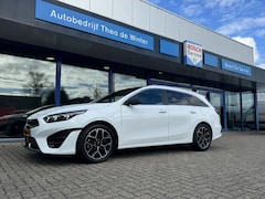 Kia Cee'd Sportswagon - Ceed 1.5 T-GDi GT-Line| Schuif/kanteldak, Camera, Trekhaak, Apple Car