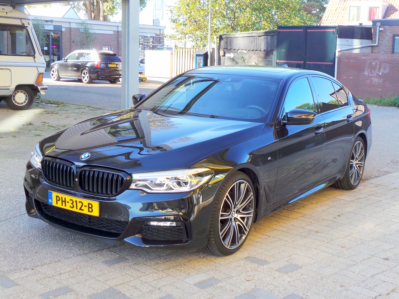 BMW 5-serie - 530i High Executive M-pakket, Headup, Leder, LED, 20i etc. - AutoWereld.nl