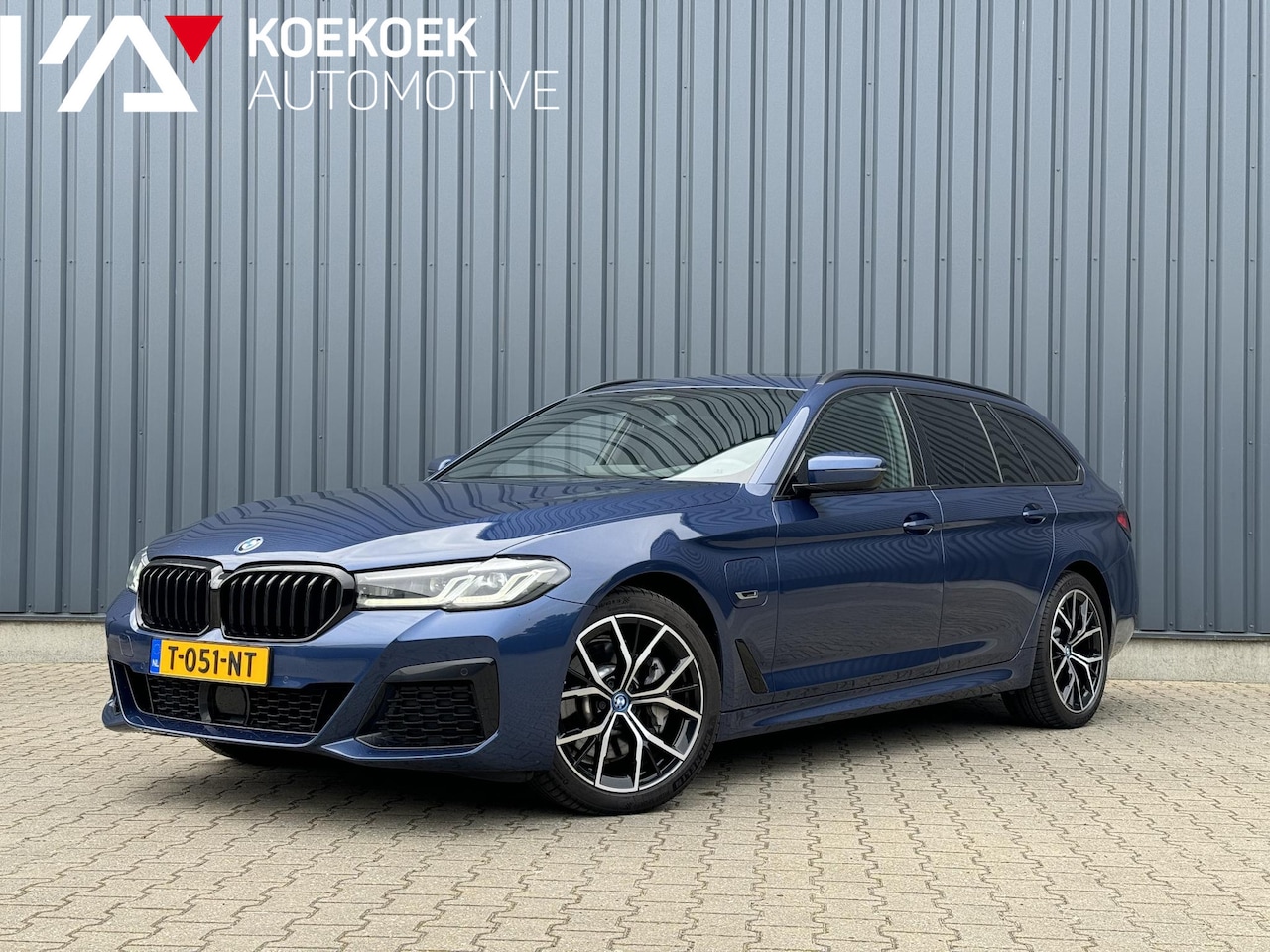 BMW 5-serie Touring - 530e xDrive High Executive BTW | M-Sport | Leer | Pano | Keyless Entry | Adaptive Led - AutoWereld.nl