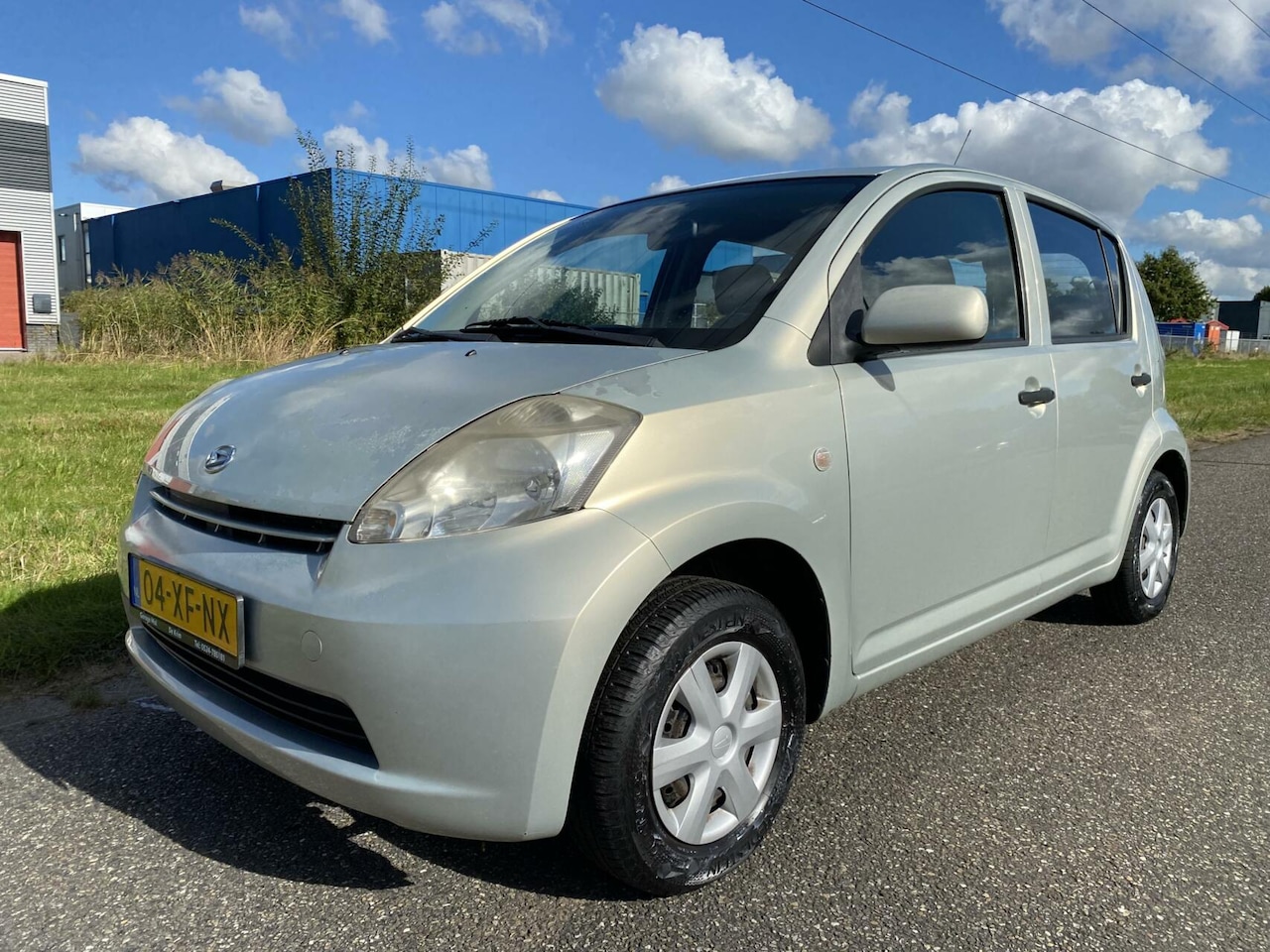 Daihatsu Sirion 2 - 1.0-12V Trend 1.0-12V Trend 5-drs Nieuwe APK - AutoWereld.nl