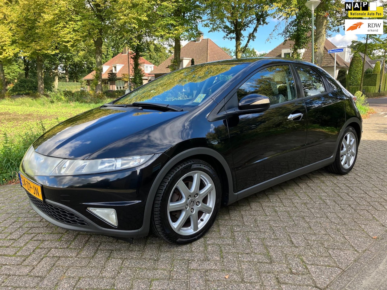 Honda Civic - 2.2 CTDi Sport 5 Deurs met Airco! - AutoWereld.nl