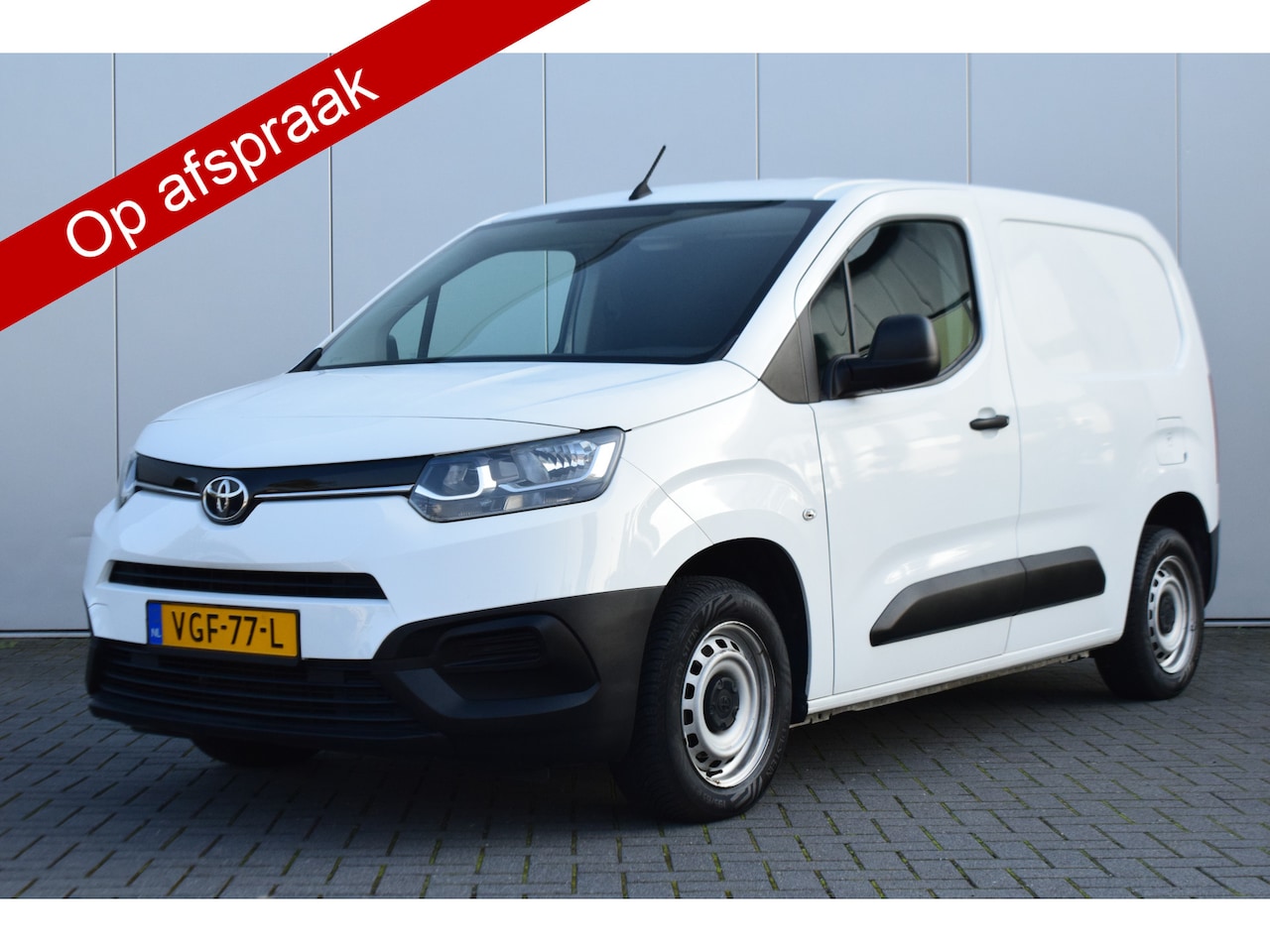 Toyota ProAce City - 1.5 D-4D Cool Comfort Airco Cruise Trekhaak 94dkm - AutoWereld.nl