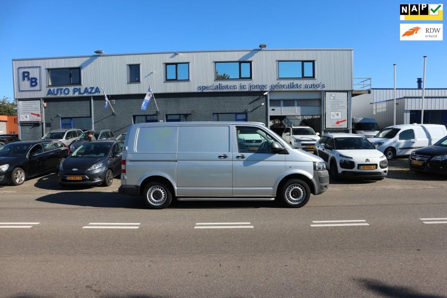 Volkswagen Transporter - 2.0 TDI L1H1 T800 2.0 TDI L1H1 T800 - AutoWereld.nl