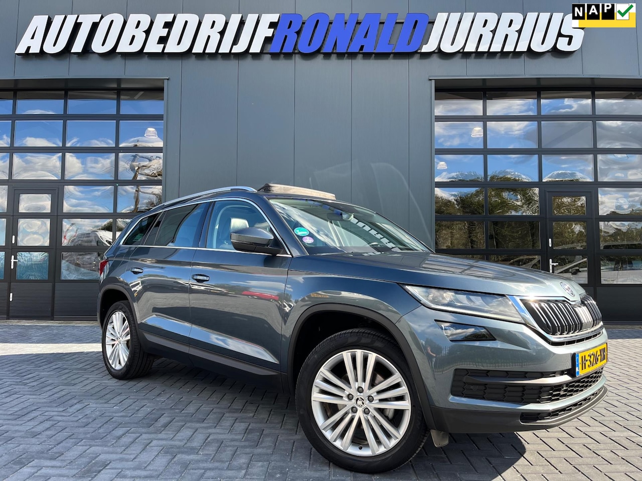 Skoda Kodiaq - 1.5 TSI Business Edition NL.Auto/Automaat/Panoramadak/Trekhaak/Alcantara/Full Led/1Ste Eig - AutoWereld.nl