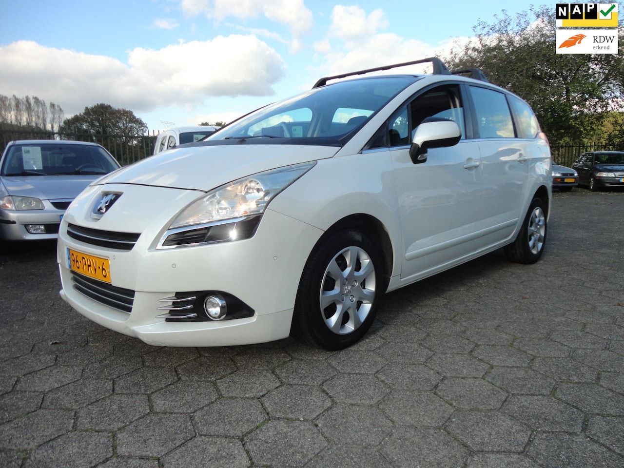 Peugeot 5008 - 1.6 HDiF ST 5p. "LAGE KM-STAND" - AutoWereld.nl