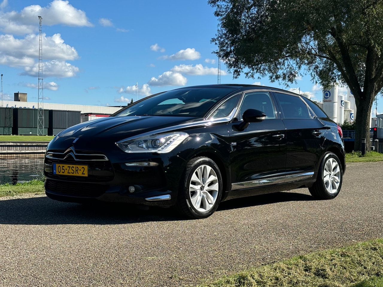 Citroën DS5 - 2.0 Hybrid4 Sport Chic | Head up | Pano dak | Leder - AutoWereld.nl