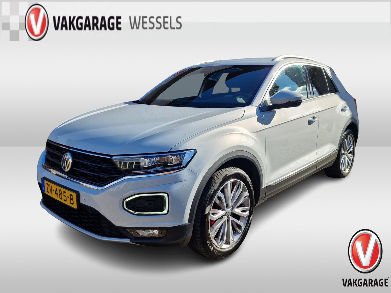 Volkswagen T-Roc - 1.5 TSI Sport | Trekhaak | 18" | LED | PDC | Virtuele cockpit | - AutoWereld.nl