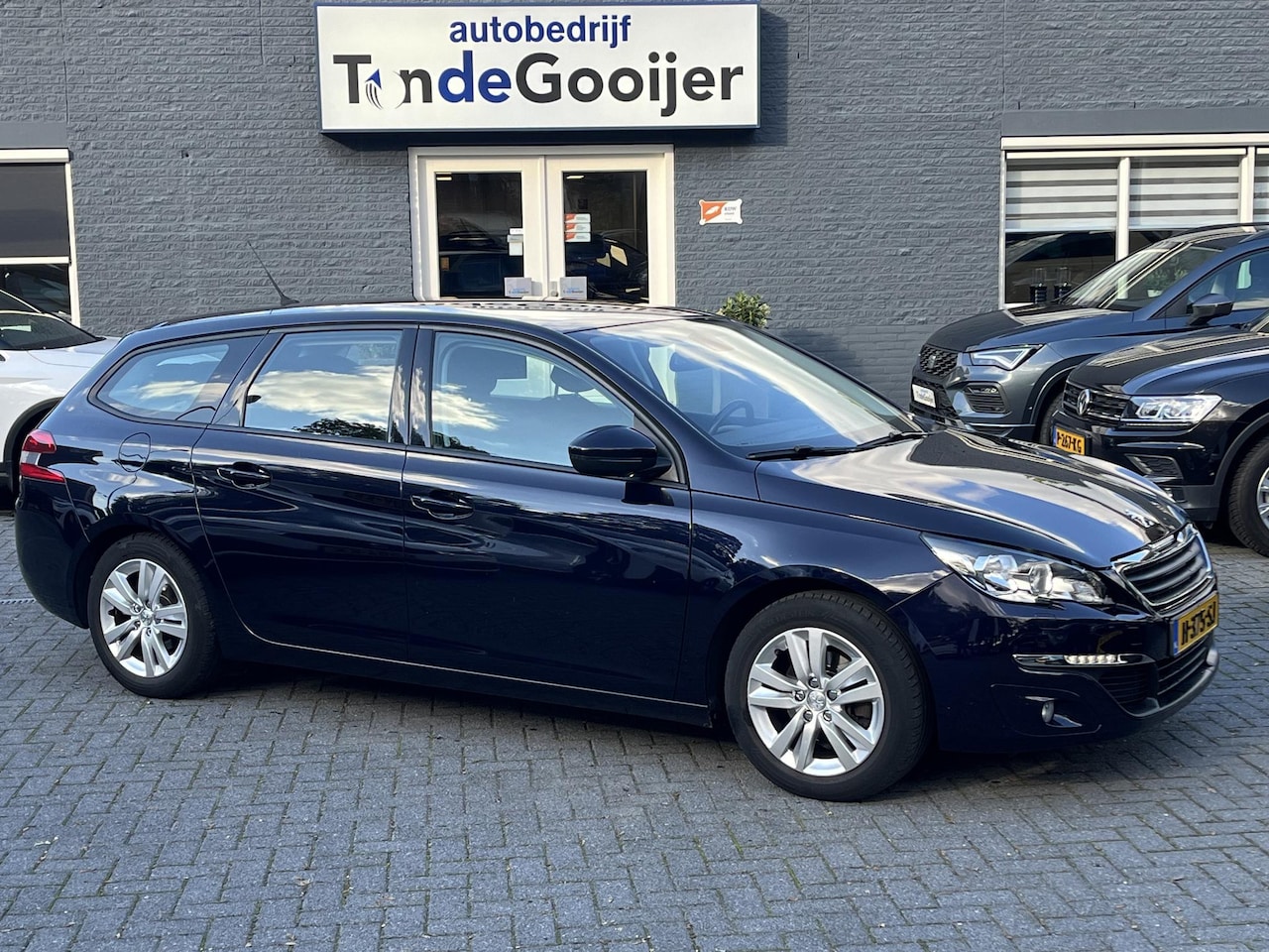 Peugeot 308 SW - 1.2 PureTech Active | CLIMA | NAVI | STOELVERW. | - AutoWereld.nl