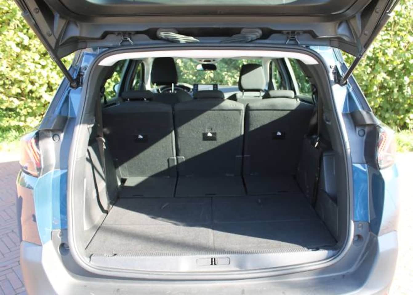 Peugeot 5008 - 1.2 PureTech 130pk S&amp;S EAT8 Active Pack
