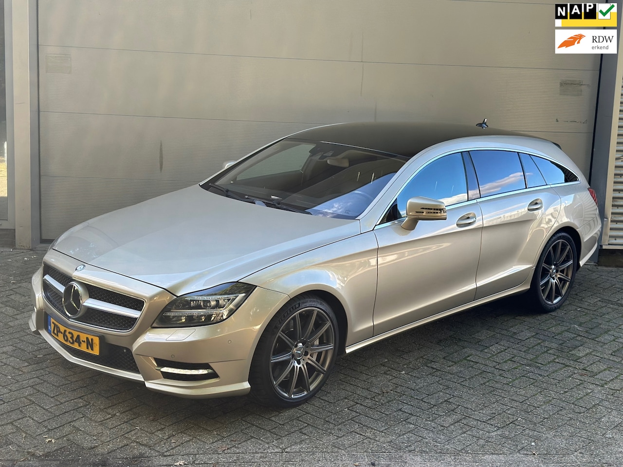 Mercedes-Benz CLS-klasse Shooting Brake - 500 4-Matic l Bi-Xenon l Entertainment Achter l Standkachel l Massage l - AutoWereld.nl