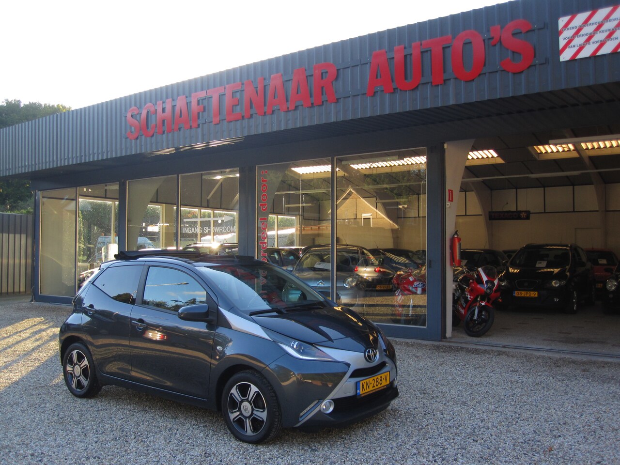 Toyota Aygo - 1.0 VVT-i x-clusiv cabrio zeer lux nederlandse auto geen import - AutoWereld.nl