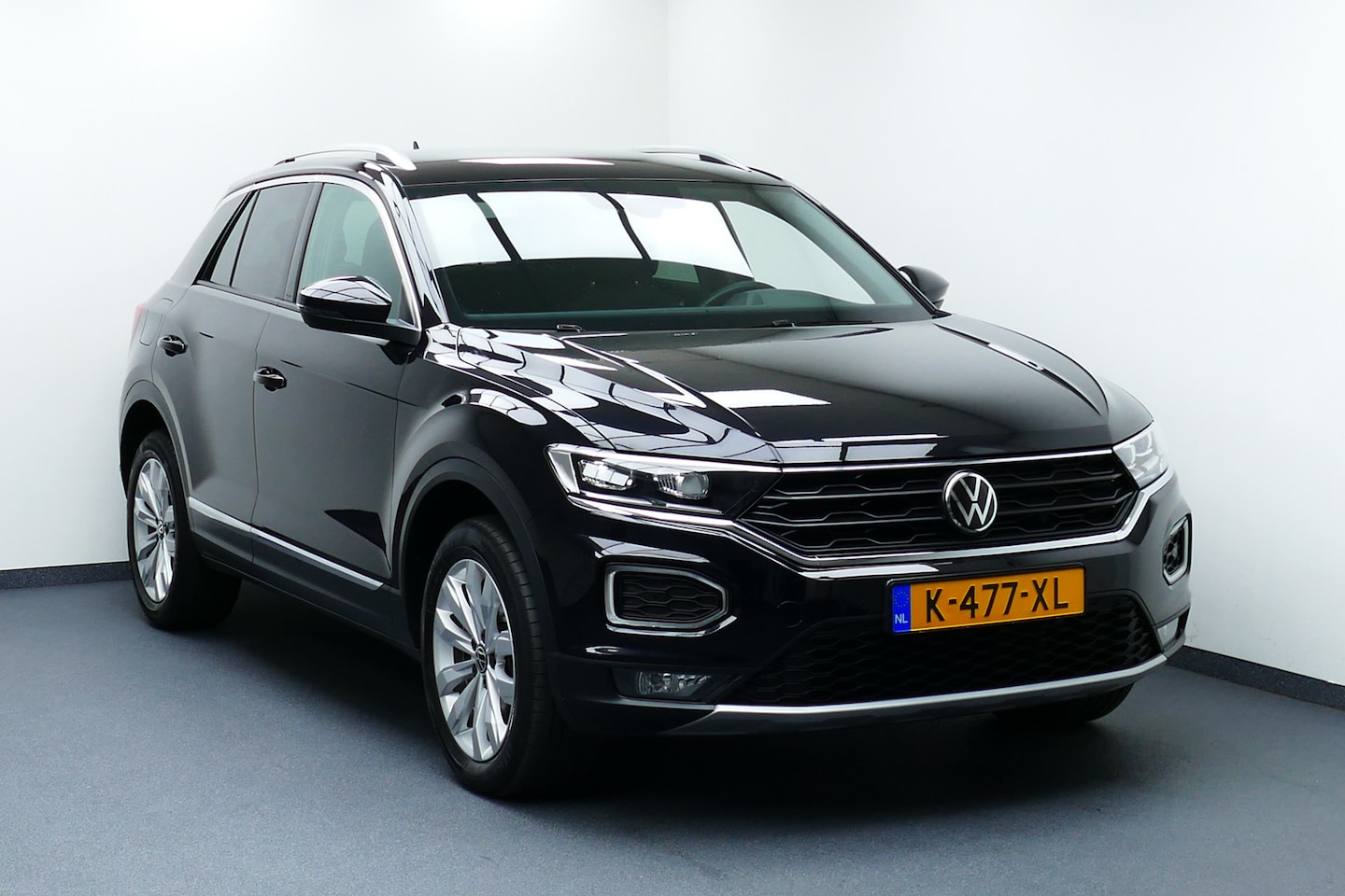 Volkswagen T-Roc - 1.5 150pk TSI Sport Bj2021 1-Eig. Navi, Camera, Virt Cockpit, Led Koplampen, Haak 1500kg - AutoWereld.nl