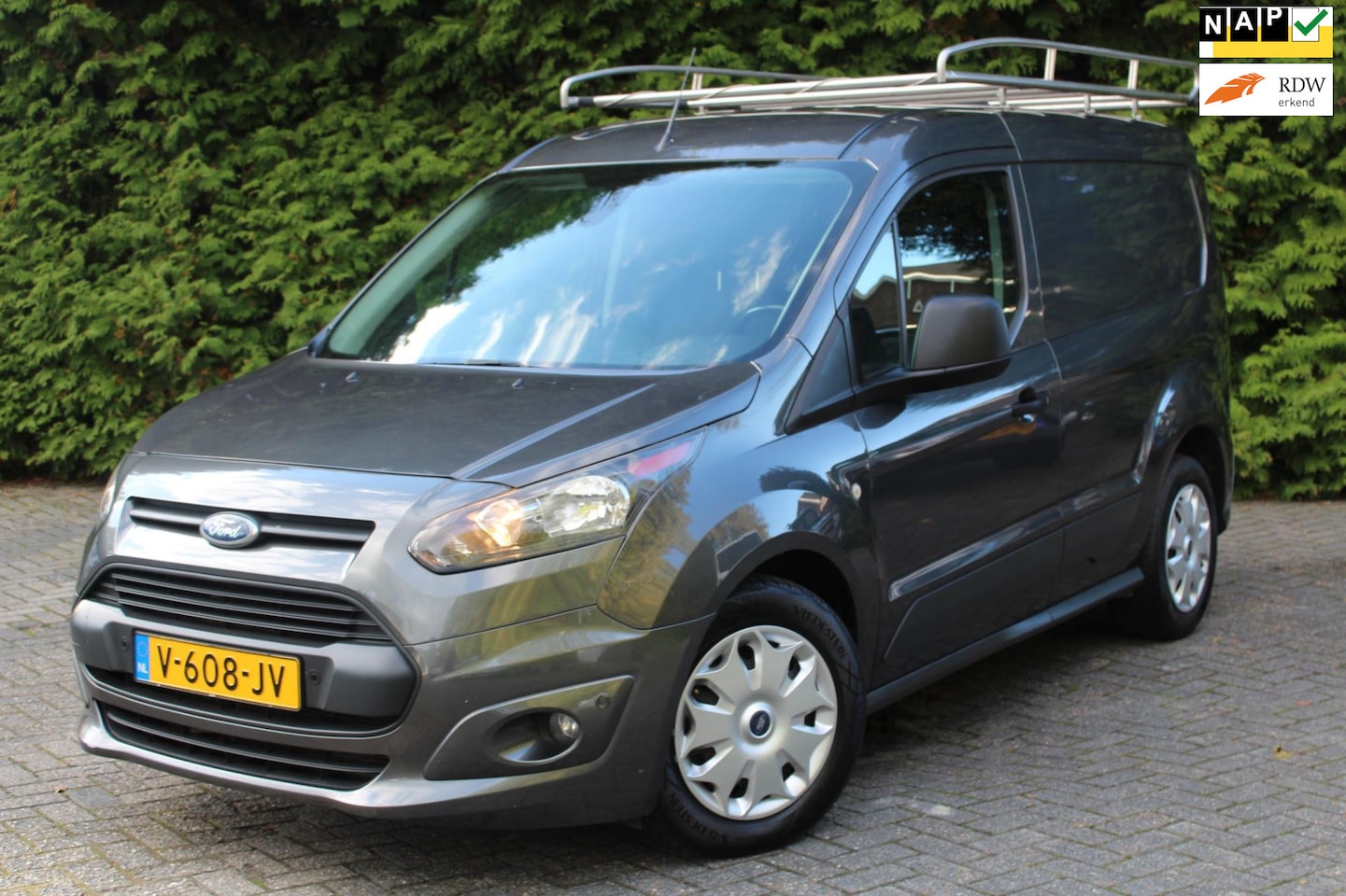 Ford Transit Connect - 1.5 TDCI L1 101PK | Airco | Cruise Control | Parkeersensoren | Imperiaal - AutoWereld.nl