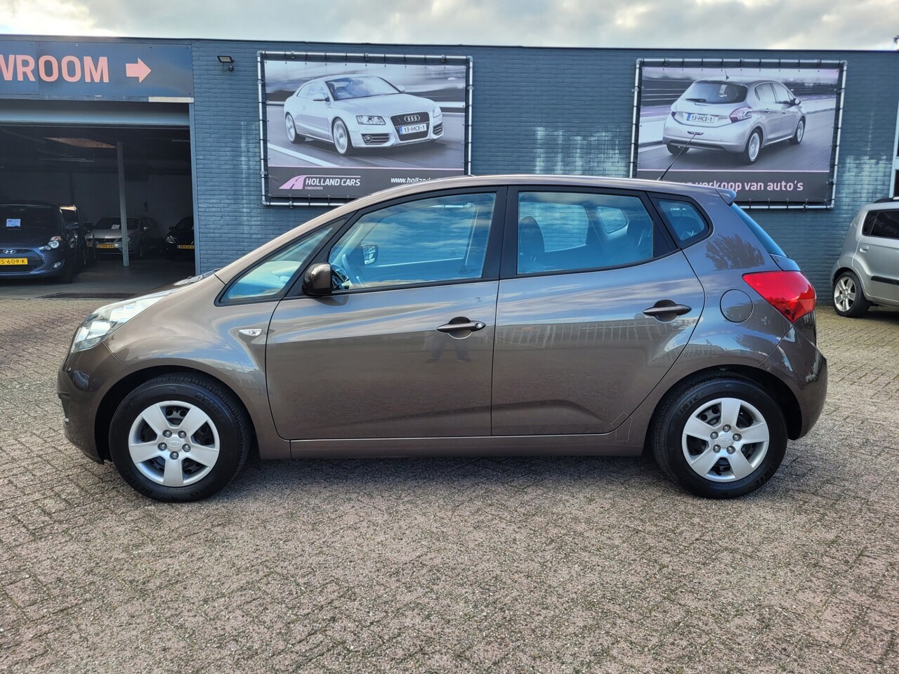 Kia Venga - 1.6 CVVT Plus Pack 5-deurs Automaat - Airco ecc - Cruise control - Trekhaak - AutoWereld.nl