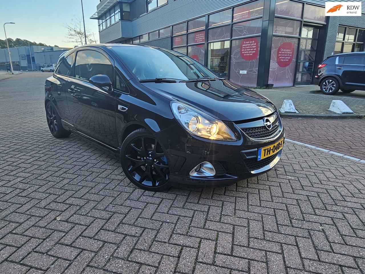 Opel Corsa - 1.6-16V T OPC LEER AIRCO sport stoelen - AutoWereld.nl