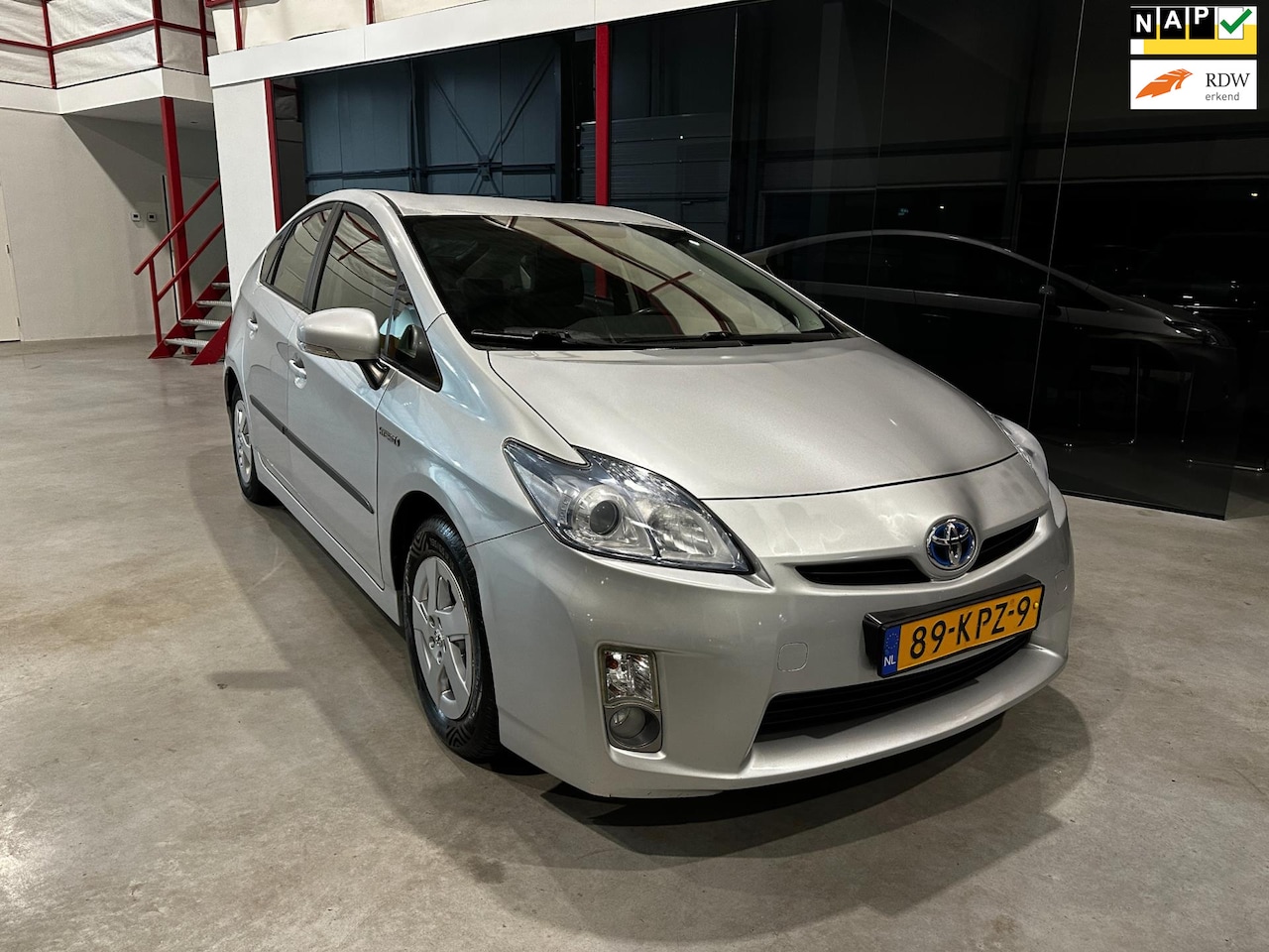 Toyota Prius - 1.8 Comfort / Trekhaak / Hybrid / Cruise / - AutoWereld.nl