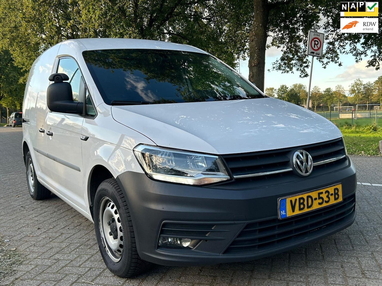 Volkswagen Caddy - 2.0 TDI L1H1 BMT Comfortline 1e eigenaar dealer onderhouden airco navigatie cruis control - AutoWereld.nl