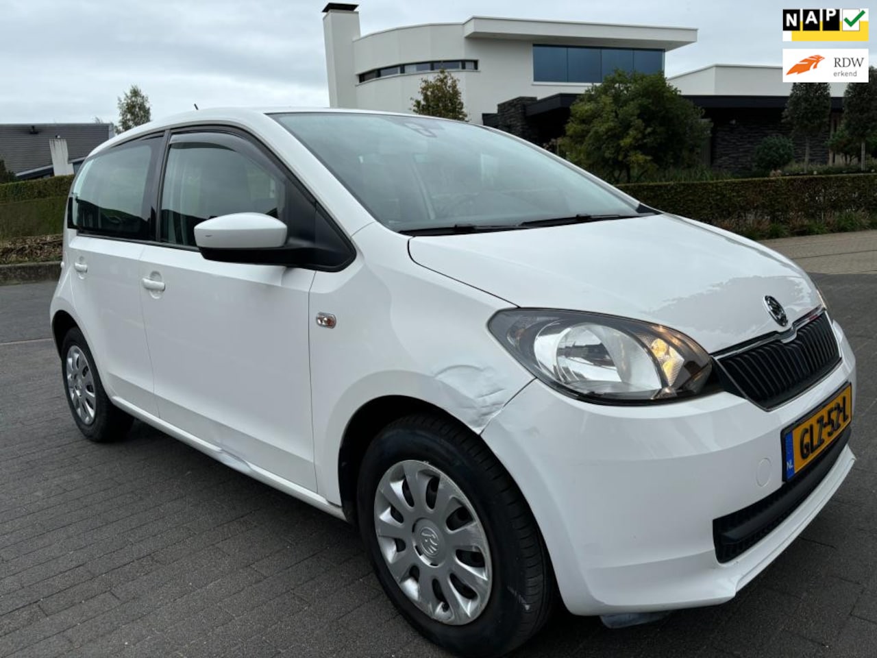 Skoda Citigo - 1.0 airco nieuwe a.p.k. 55000 km ! 1eigenaar - AutoWereld.nl