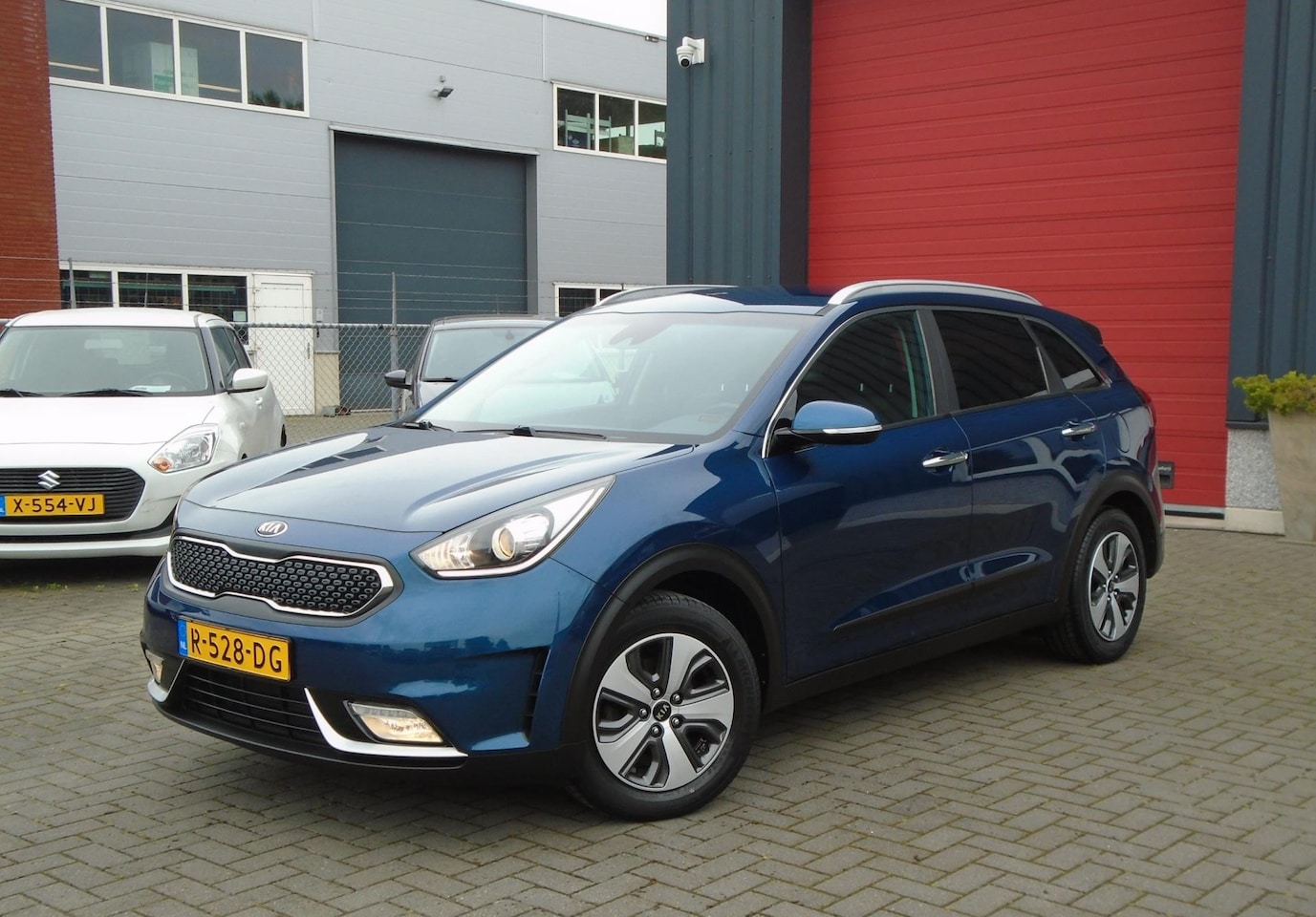 Kia Niro - 1.6 GDi Hybrid First Edition 1.6 GDi Hybrid First Edition,Automaat,Trekhaak - AutoWereld.nl