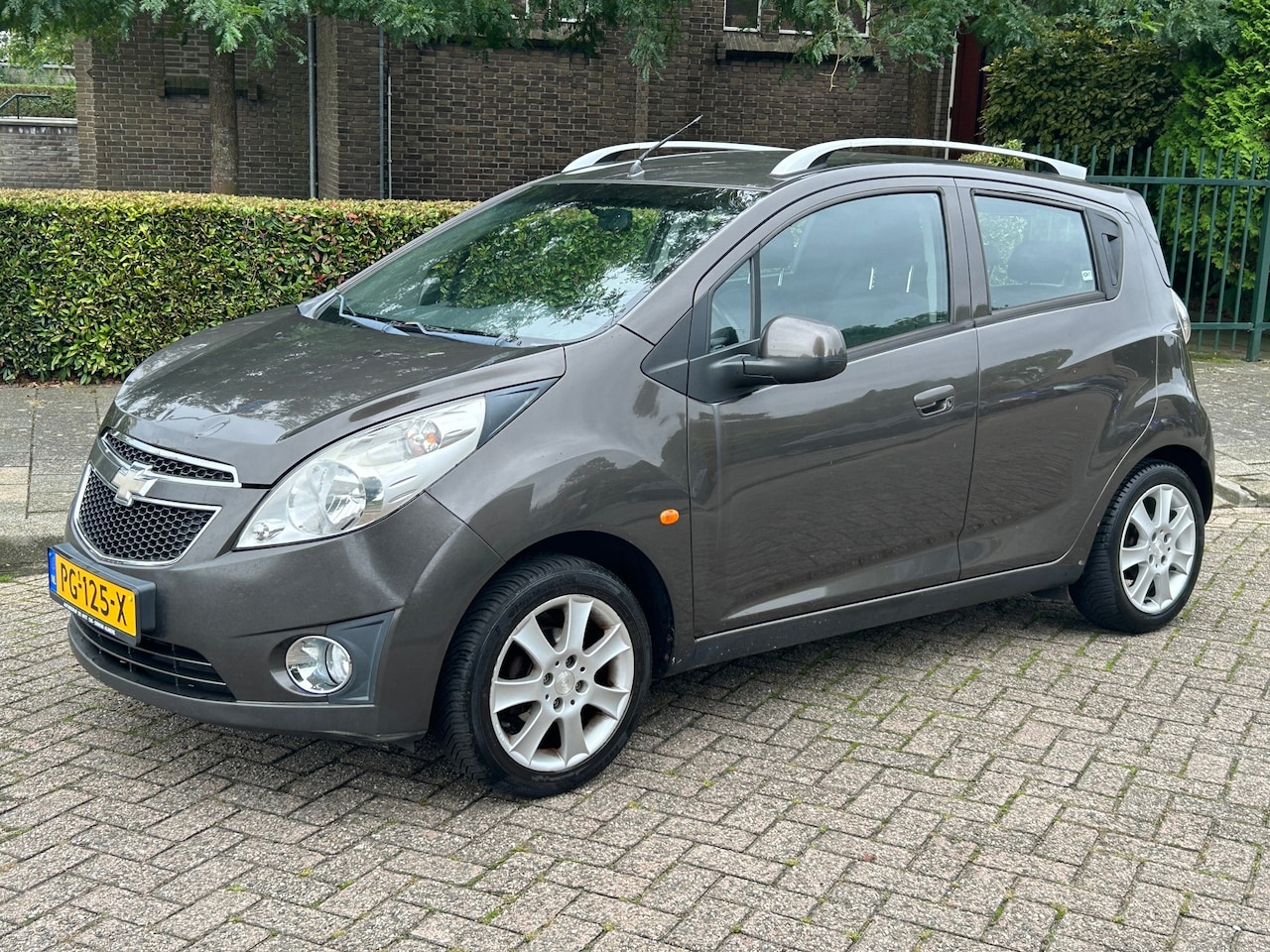 Chevrolet Spark - 1.2 16V LT 2010 airco! zuinig! goed rijdend! - AutoWereld.nl