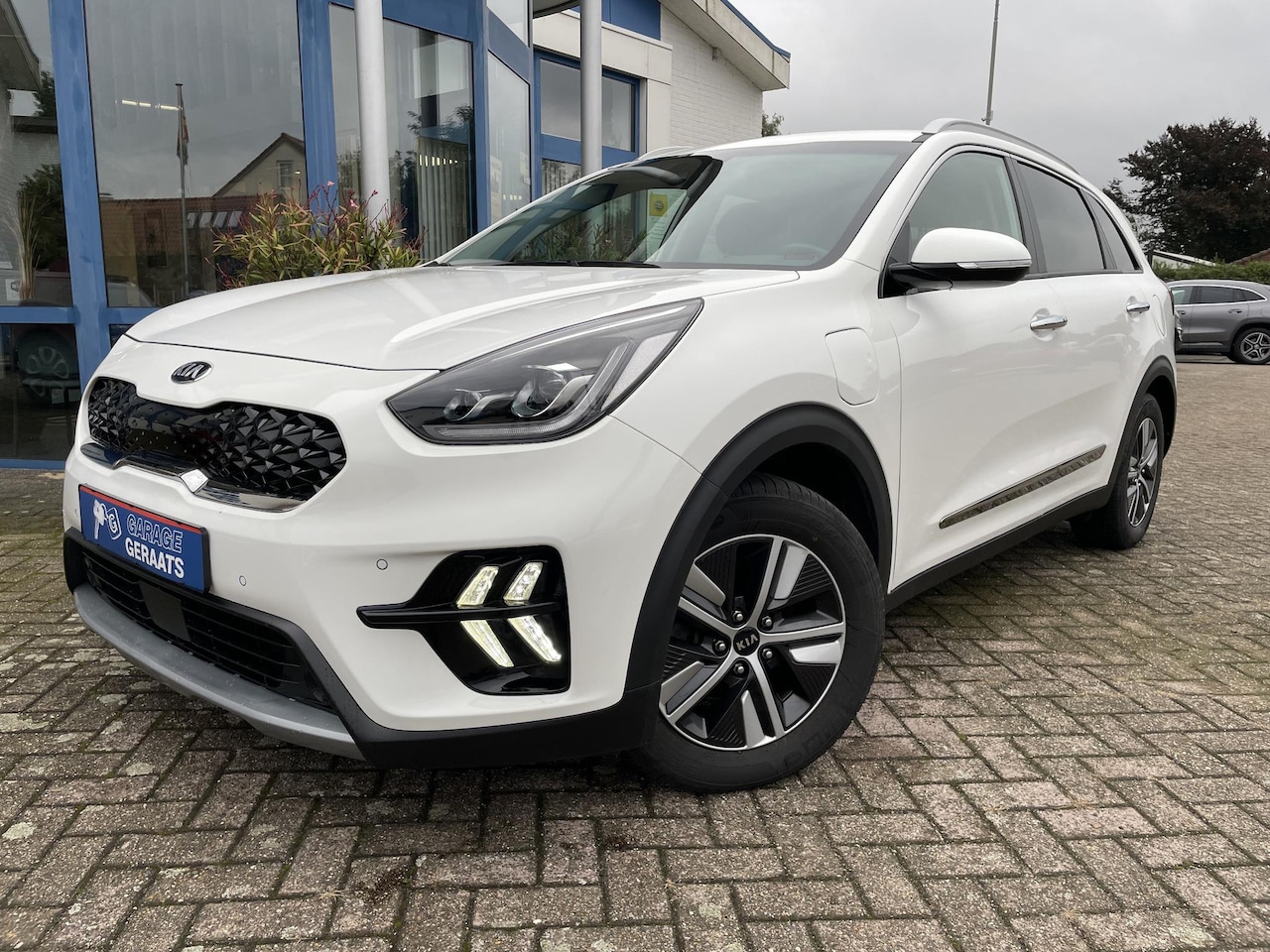 Kia Niro - 1.6 GDi PHEV DynamicPlusLine | Dodehoekherkenning, Digitaal Display, 1e eigenaar, Dealer o - AutoWereld.nl