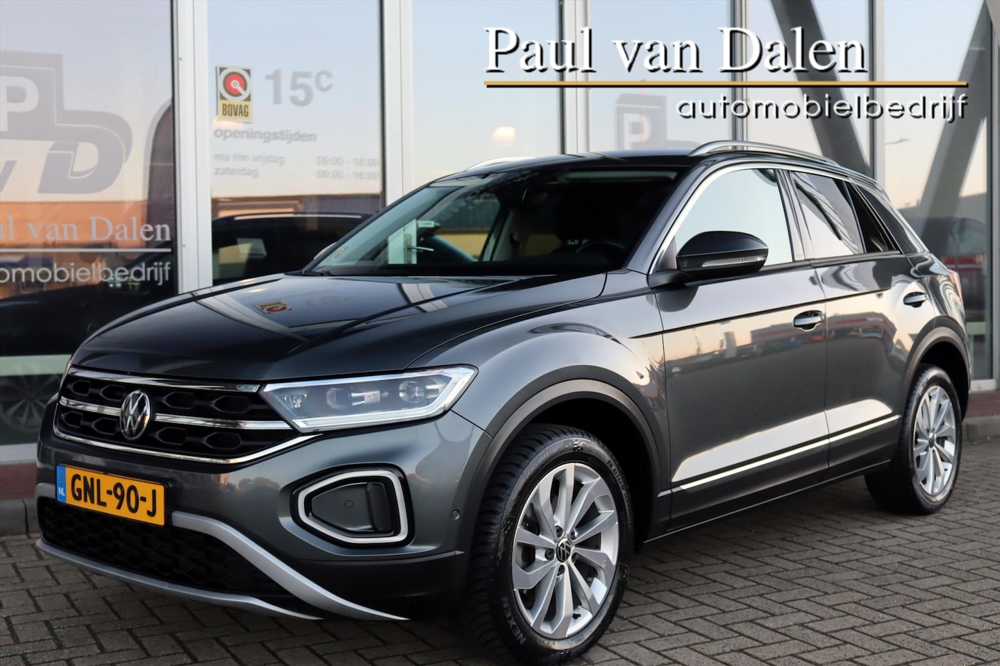 Volkswagen T-Roc - 1.5TSI 150PK AUTOMAAT STYLE Navi Carplay | Clima | Adapt.Cruise | Virtual Cockpit | Stoelv - AutoWereld.nl