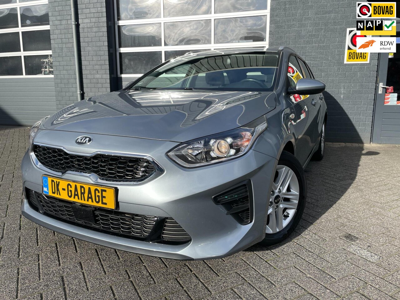 Kia Cee'd Sportswagon - Ceed 1.0 T-GDi DynamicLine Apple Carplay, Cruise, Navi, Camera - AutoWereld.nl