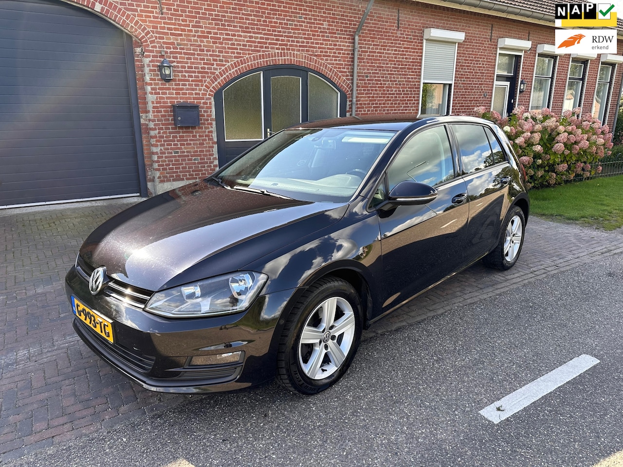 Volkswagen Golf - 1.2 TSI Highline APK 04-04-2025 - AutoWereld.nl