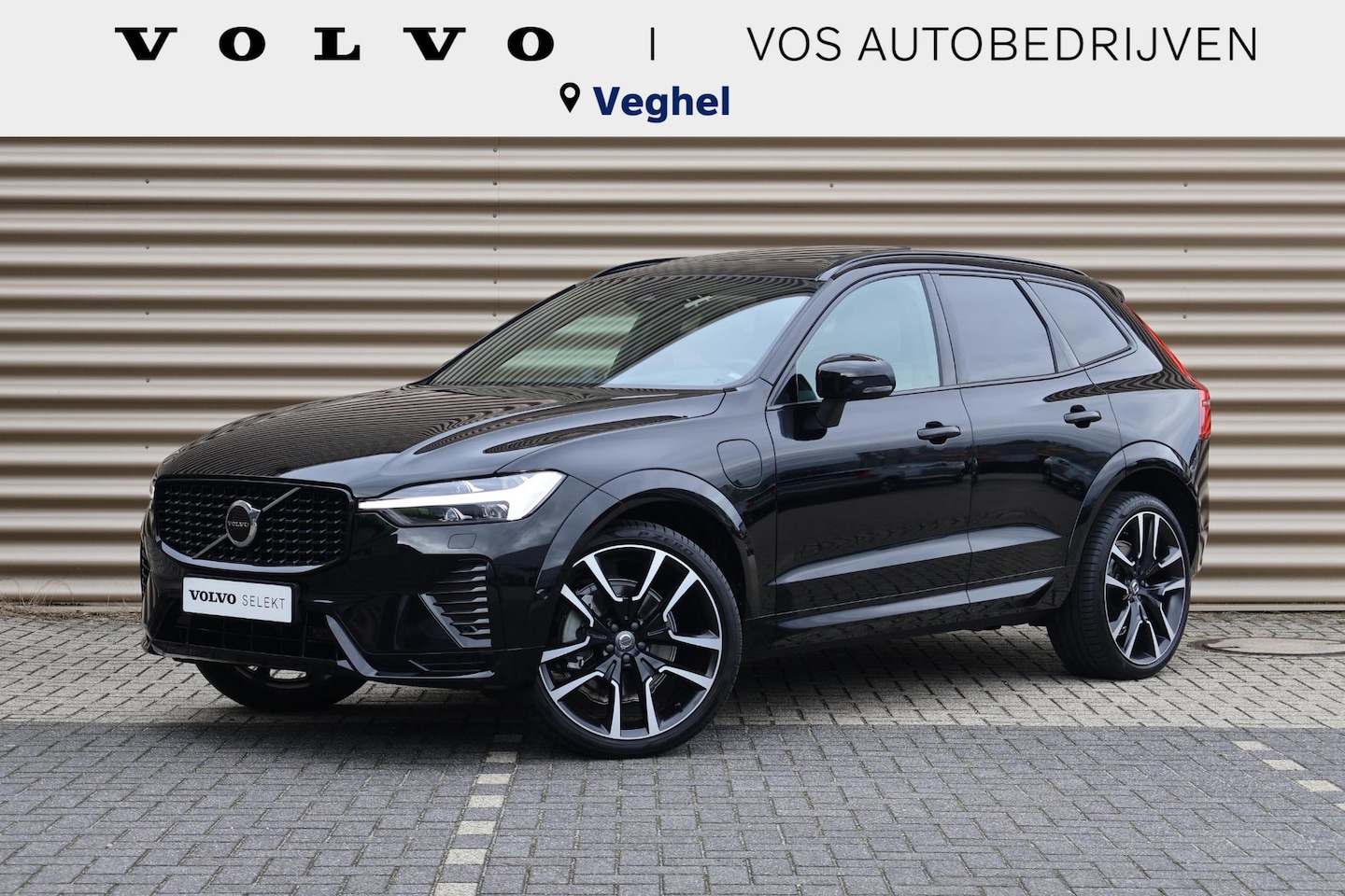 Volvo XC60 - Recharge T8 AWD Ultimate Dark | Trekhaak | Bowers & Wilkins - AutoWereld.nl