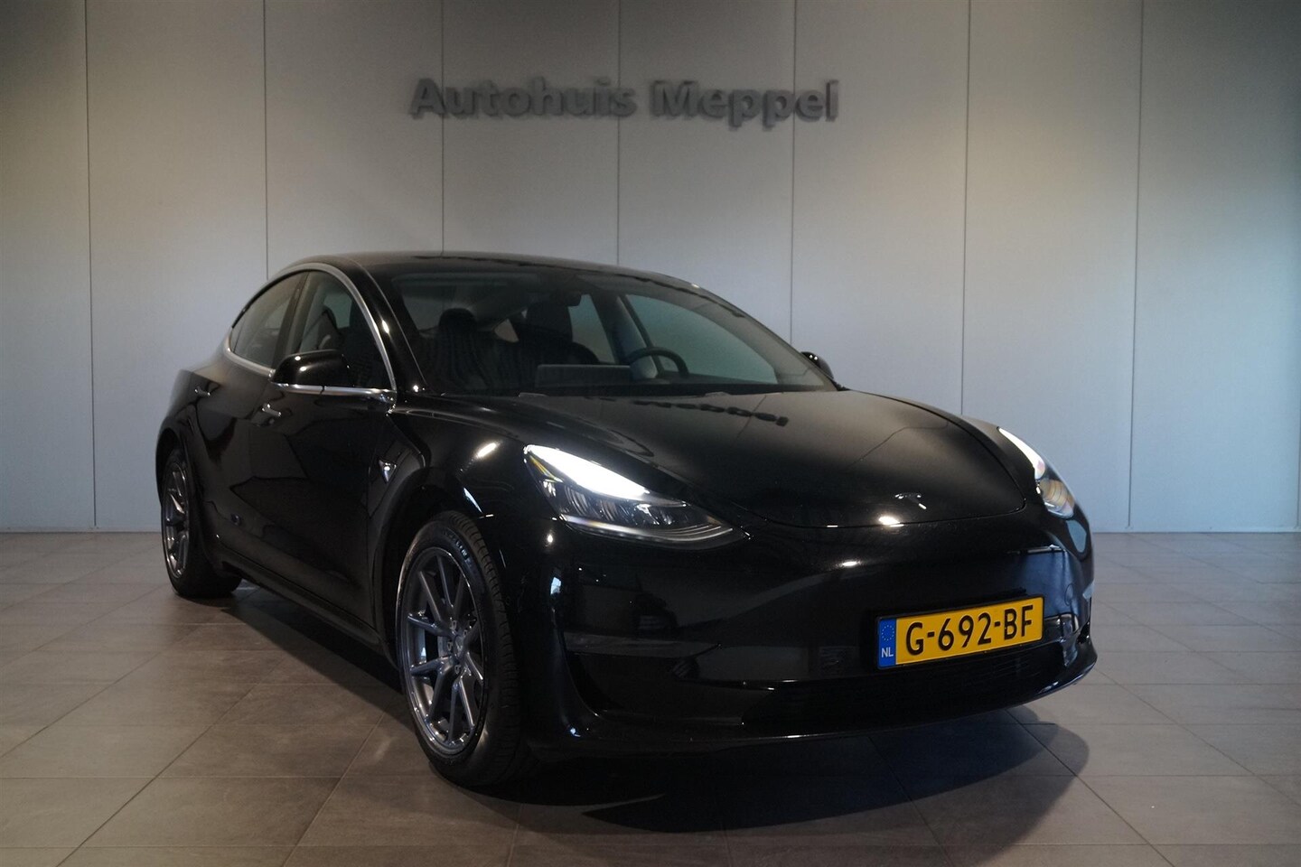 Tesla Model 3 - Stnd.RWD Plus 60 kWh - AutoWereld.nl