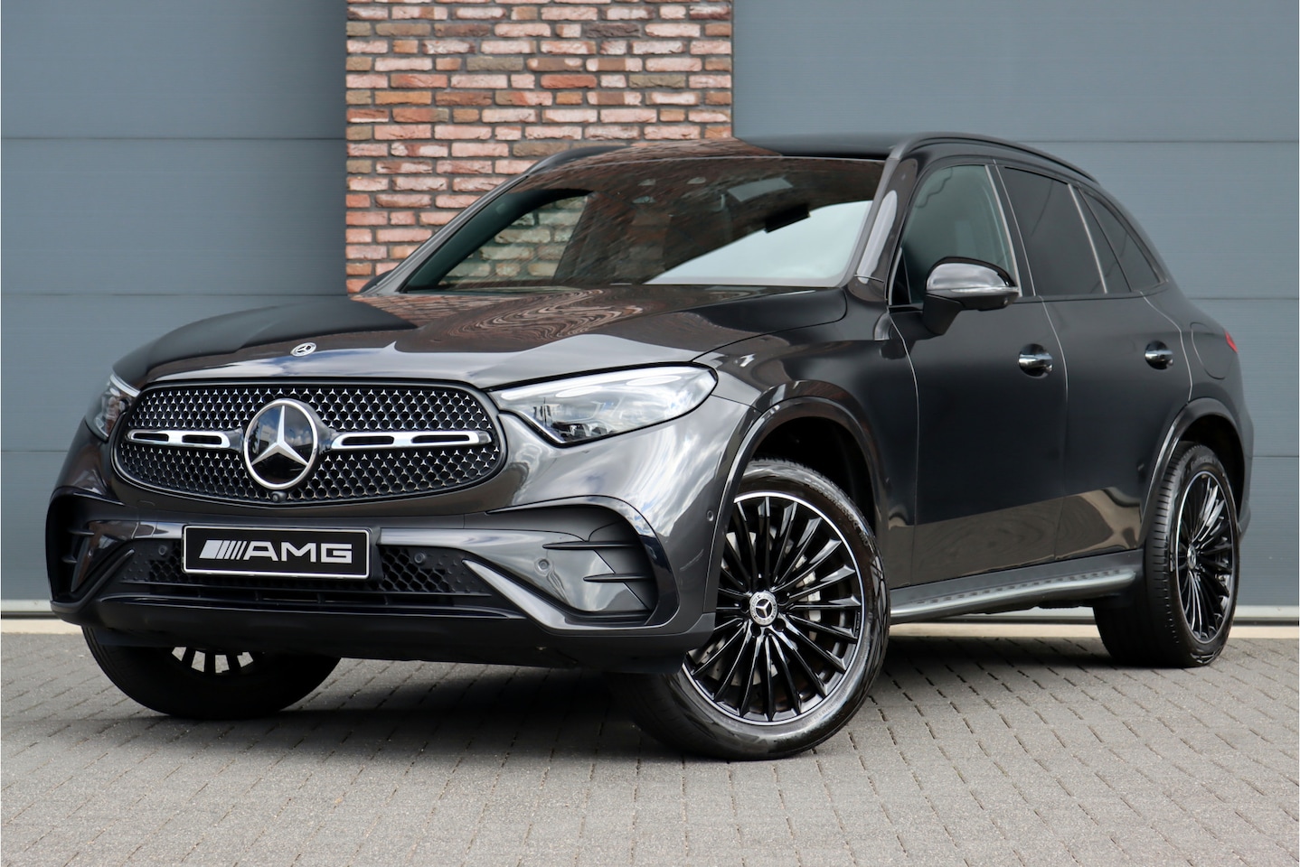 Mercedes-Benz GLC-klasse - 300e 4MATIC Premium AMG Line Aut9 | Distronic+ | Burmester | Memory | Trekhaak | Leder | N - AutoWereld.nl