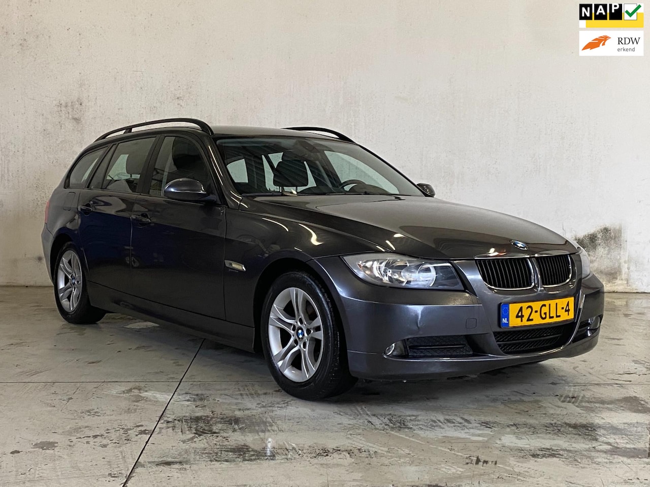 BMW 3-serie Touring - 320i Business Line 320i Business Line - AutoWereld.nl