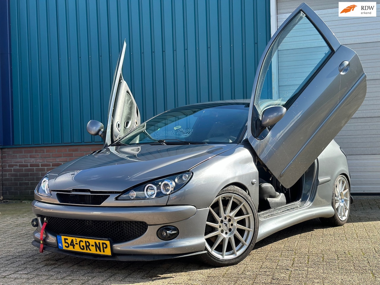 Peugeot 206 - 1.6-16V XS UNIEK SHOWAUTO SHOWCAR - AutoWereld.nl