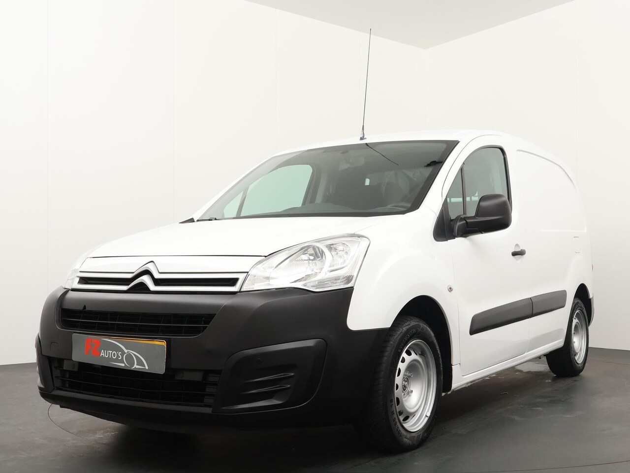 Citroën Berlingo - 1.6 BlueHDI 75 Club | Airco | Veel Ruimte | - AutoWereld.nl