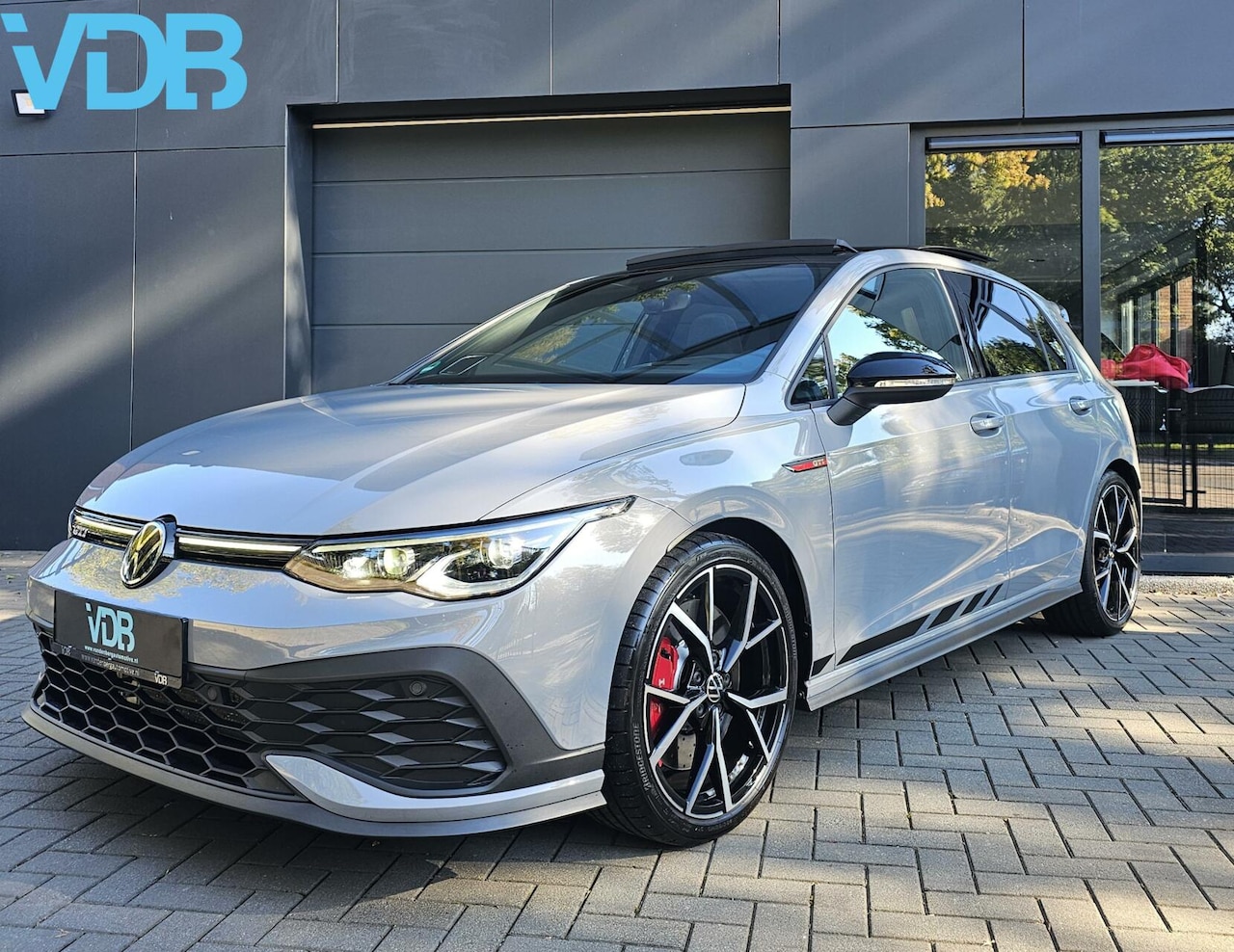 Volkswagen Golf - 2.0 TSI GTI Clubsport AKRAPOVIC MONDSTEIN IQ - AutoWereld.nl