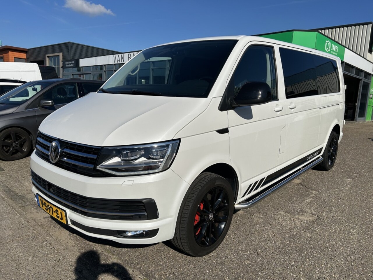 Volkswagen Transporter - 2.0 TDI L2H1 Highline Dubbel cabine - AutoWereld.nl