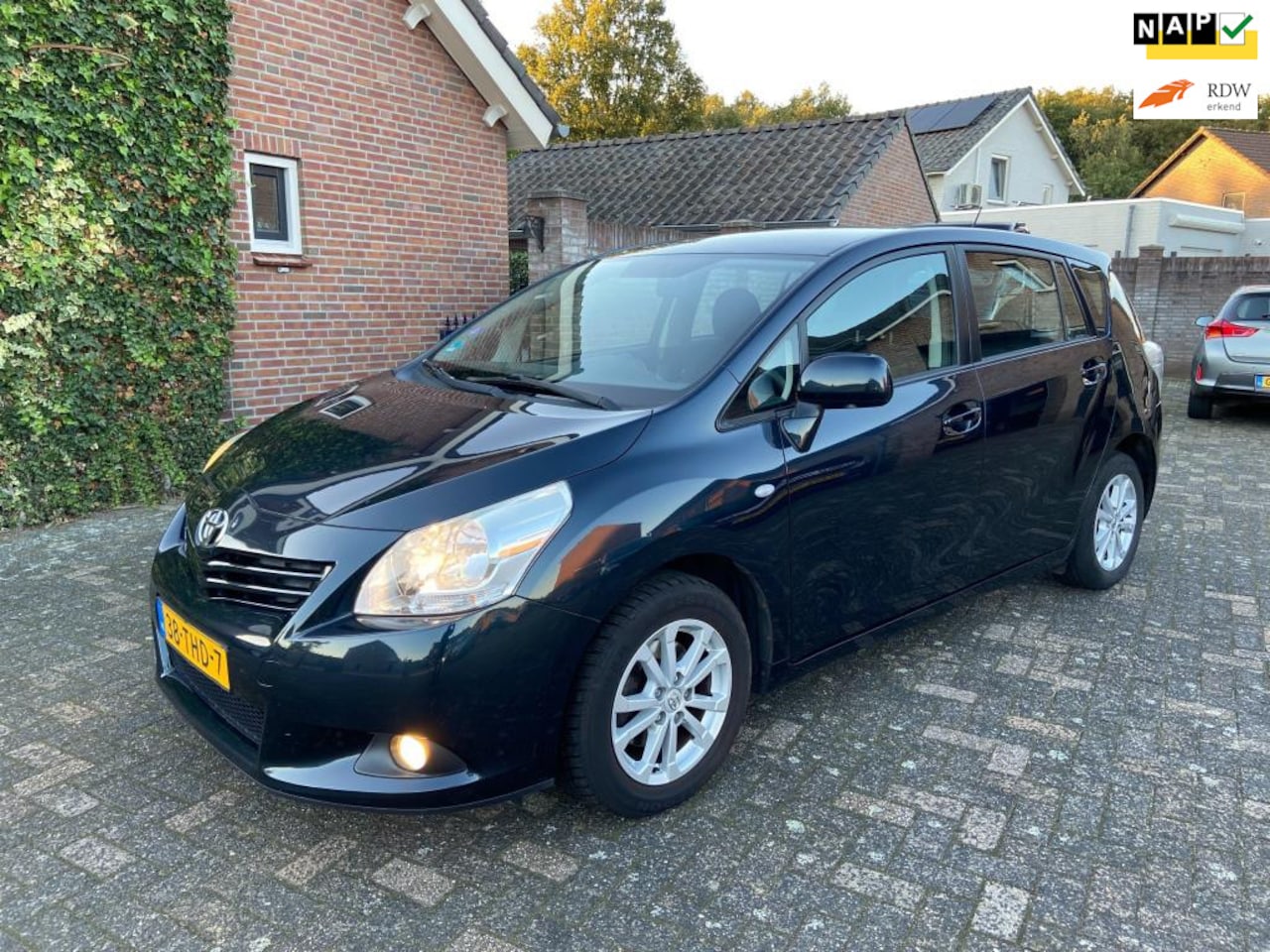 Toyota Verso - 1.6 VVT-i Aspiration trekhaak/cruise/navi/camera/149395 km n.a.p - AutoWereld.nl