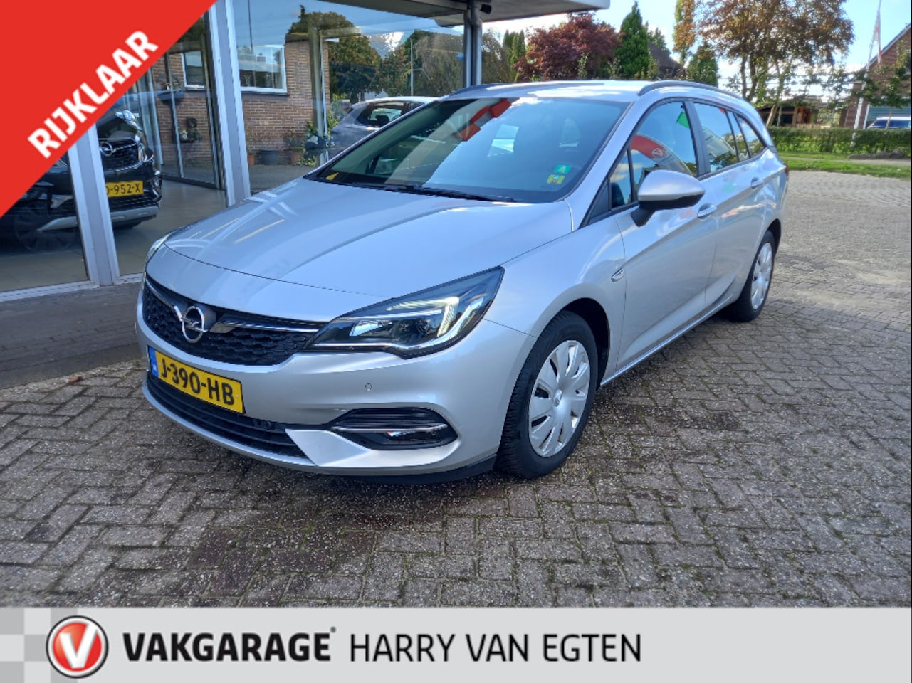 Opel Astra Sports Tourer - 1.2 Business Edition 130 Pk Airco, Cruise Control, Navigatie PRIJS RIJKLAAR - AutoWereld.nl